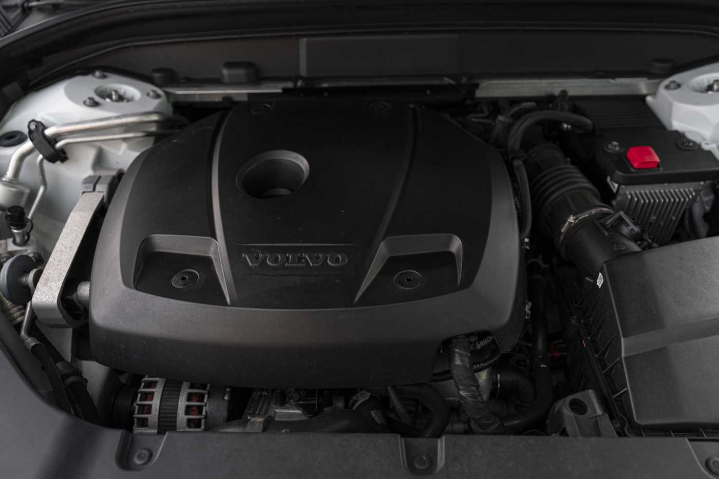 Volvo  XC60 T6 R-Design AWD