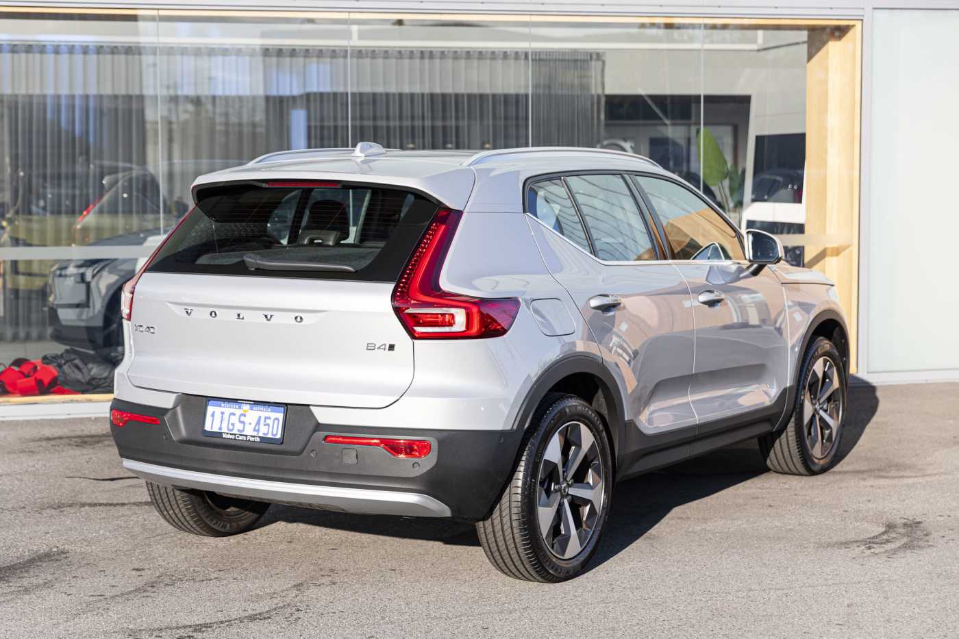 Volvo  XC40 Ultimate, B4 AWD Mild hybrid, Petrol, Bright