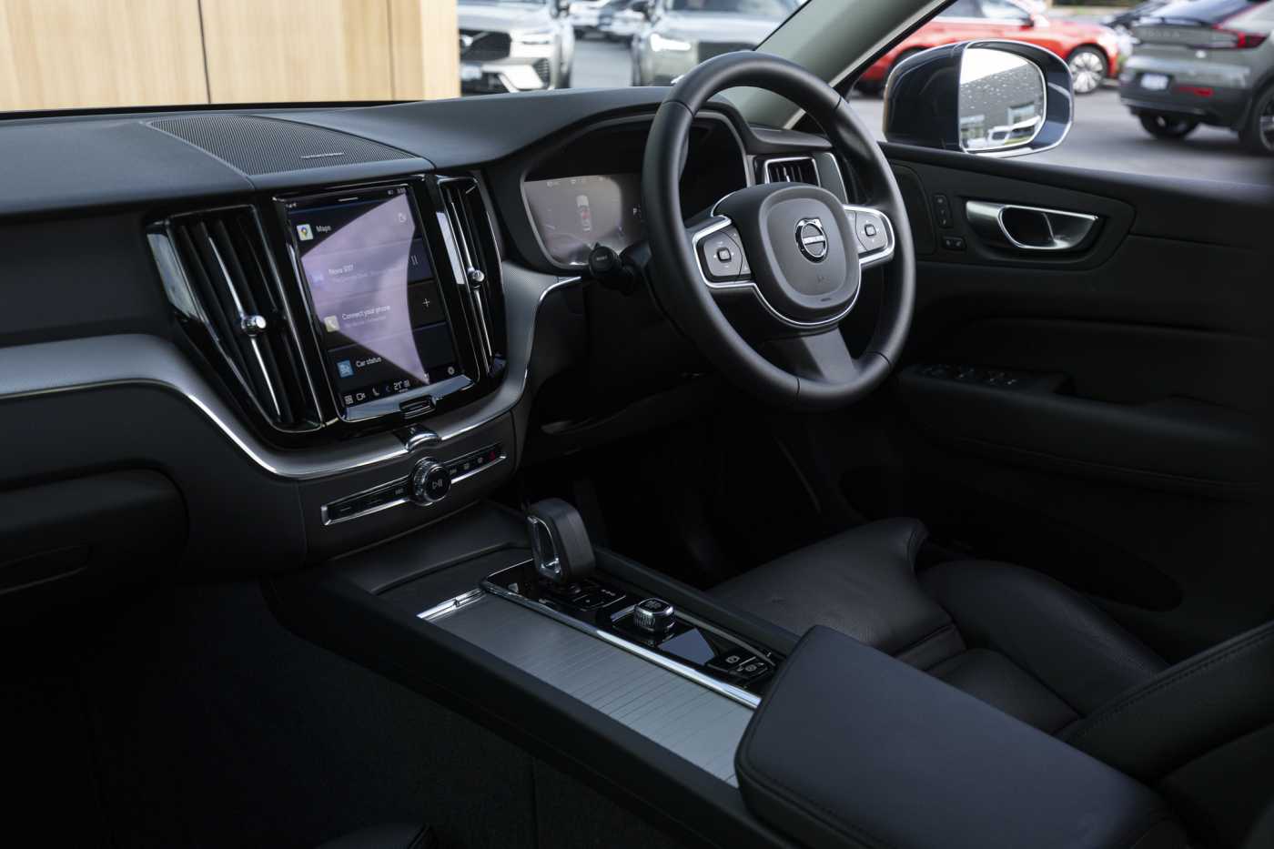 Volvo  XC60 Plus, B5 Mild Hybrid, Petrol