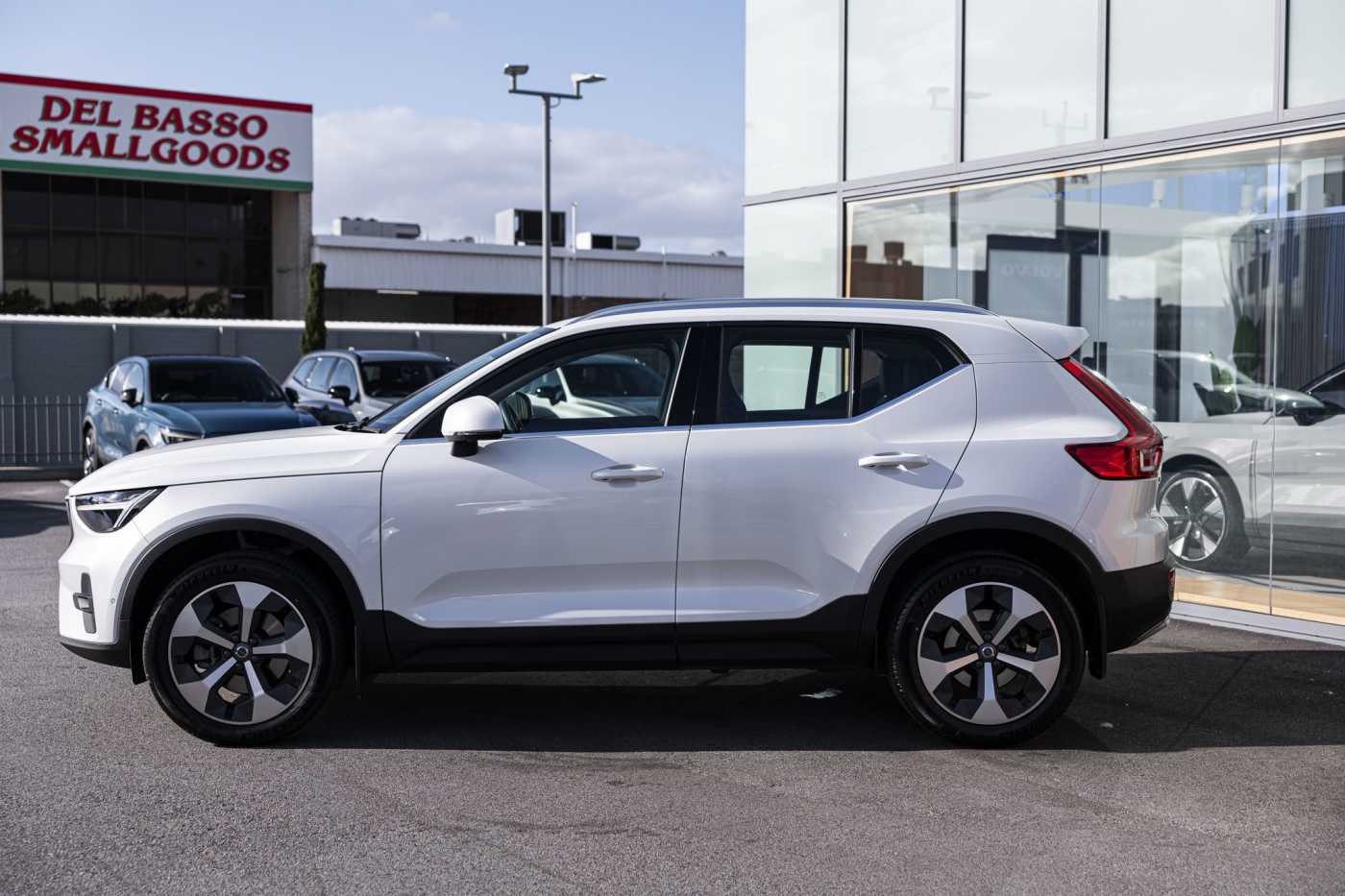 Volvo  XC40 Ultimate, B4 Mild Hybrid, Petrol, Bright