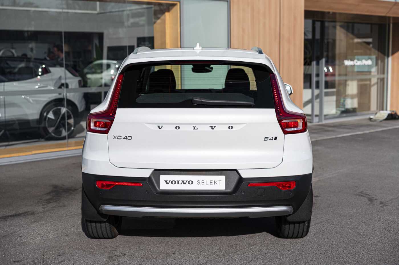 Volvo  XC40 Ultimate, B4 Mild Hybrid, Petrol, Bright