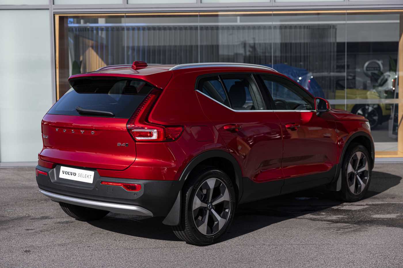 Volvo  XC40 Ultimate, B4 Mild Hybrid, Petrol, Bright