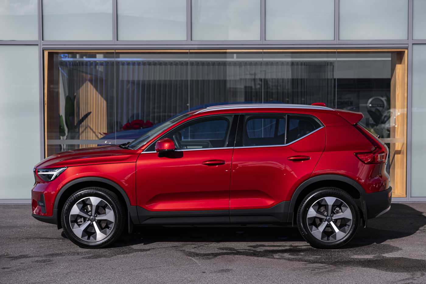 Volvo  XC40 Ultimate, B4 Mild Hybrid, Petrol, Bright