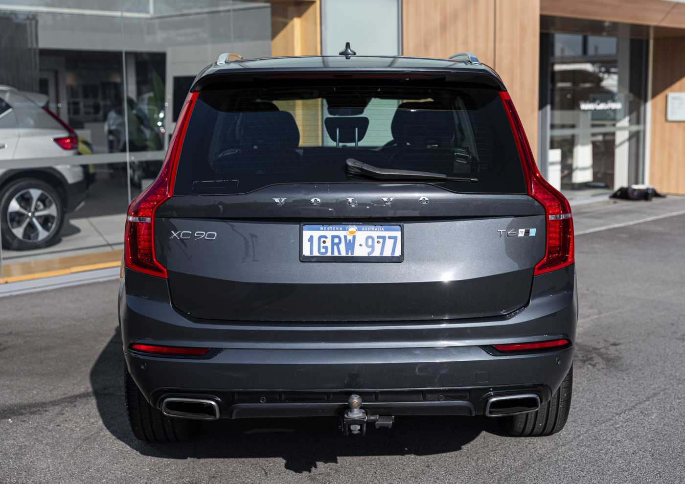 Volvo  XC90 T6 R-Design