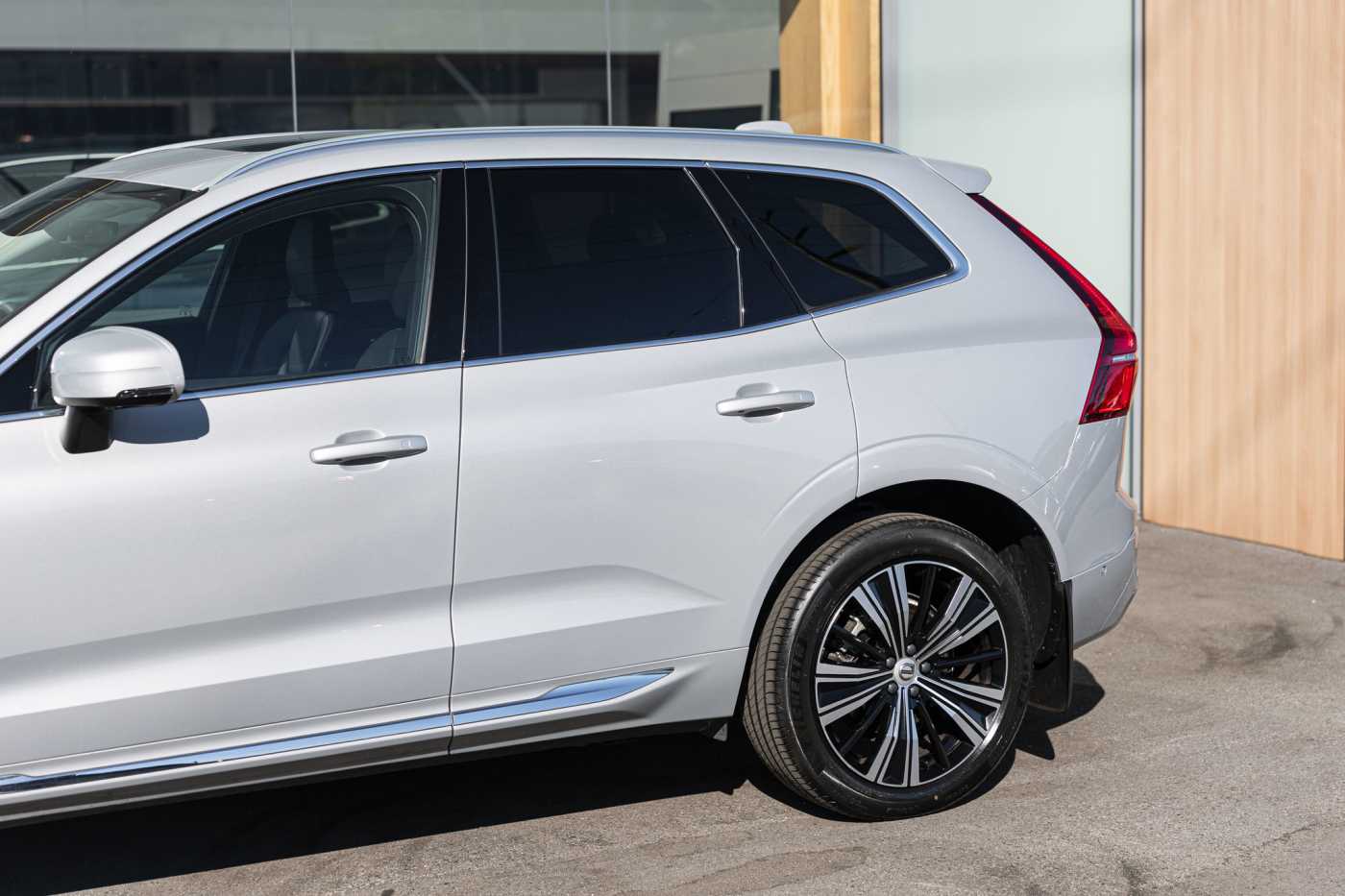 Volvo  XC60 Ultimate, B5 Mild Hybrid, Petrol, Bright