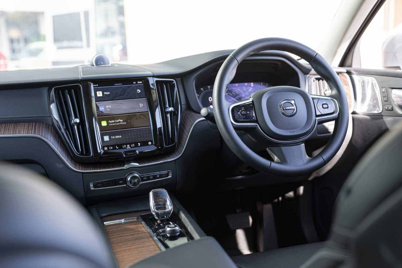 Volvo  XC60 Ultimate, B5 Mild Hybrid, Petrol, Bright