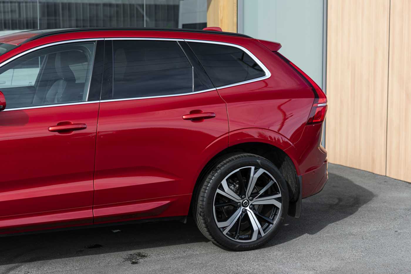 Volvo  XC60 Plus, B5 Mild Hybrid, Petrol