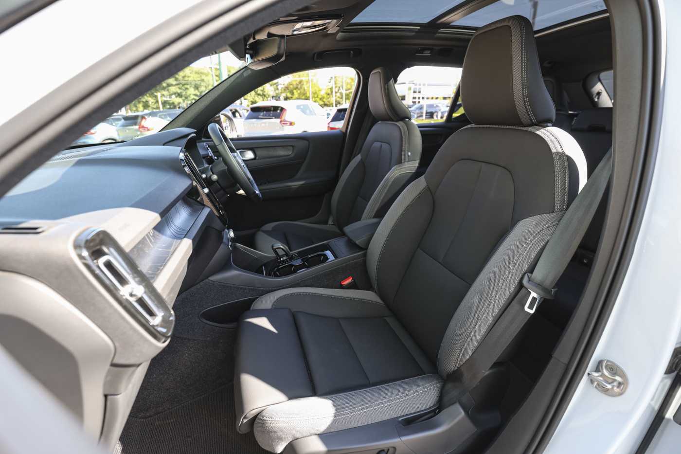 Volvo  XC40 Recharge Ultimate, Twin Motor, Electric