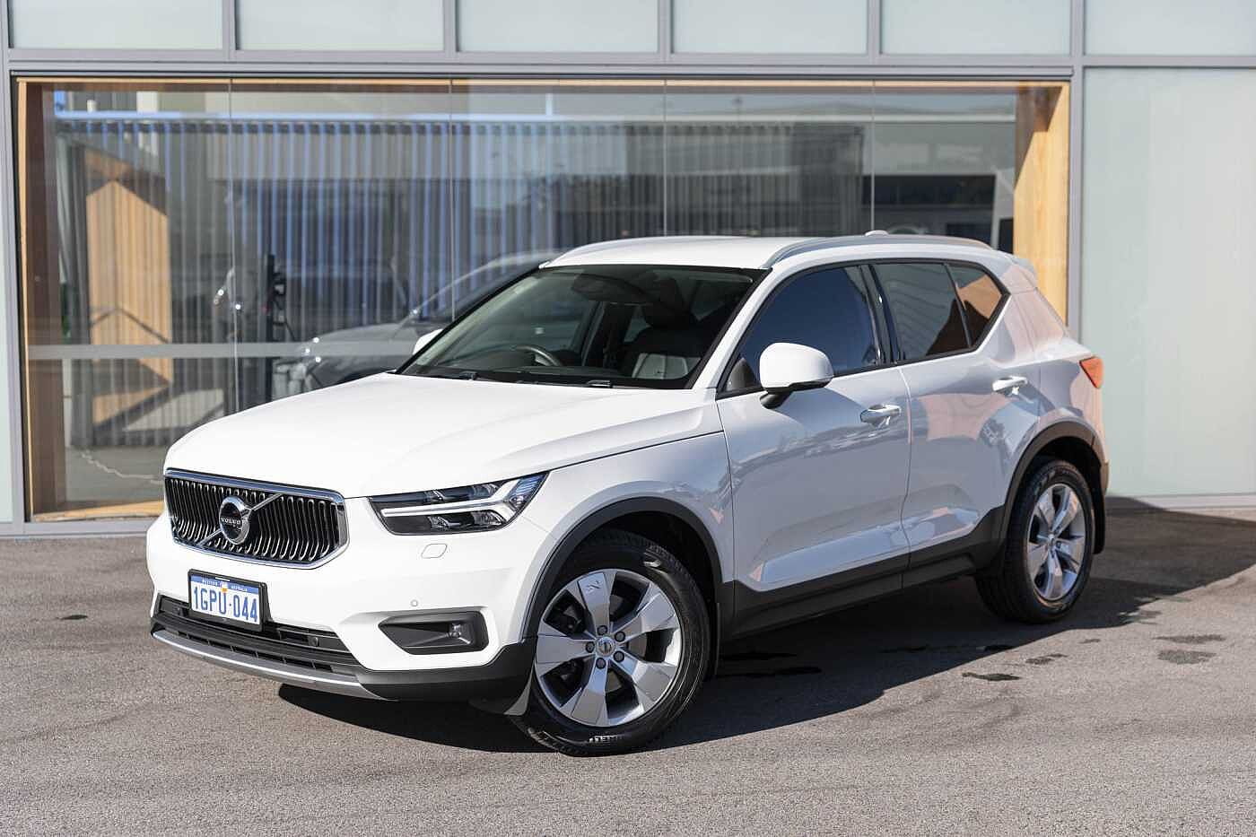 Volvo  XC40 T4 Momentum