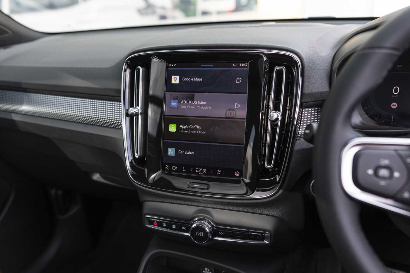 Volvo  XZ MY25 Black Edition AWD