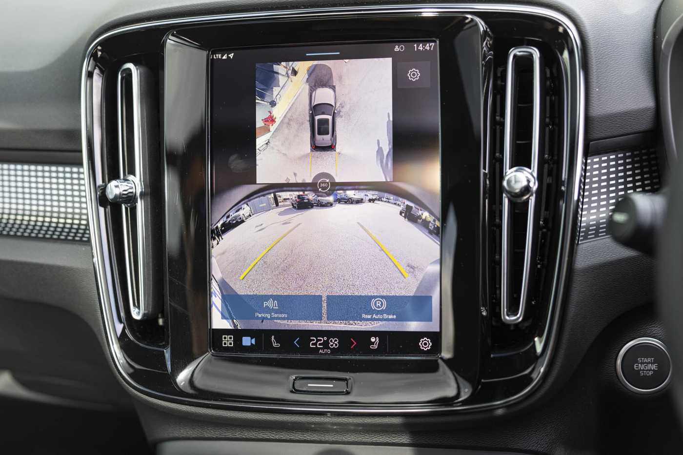 Volvo  XZ MY25 Black Edition AWD