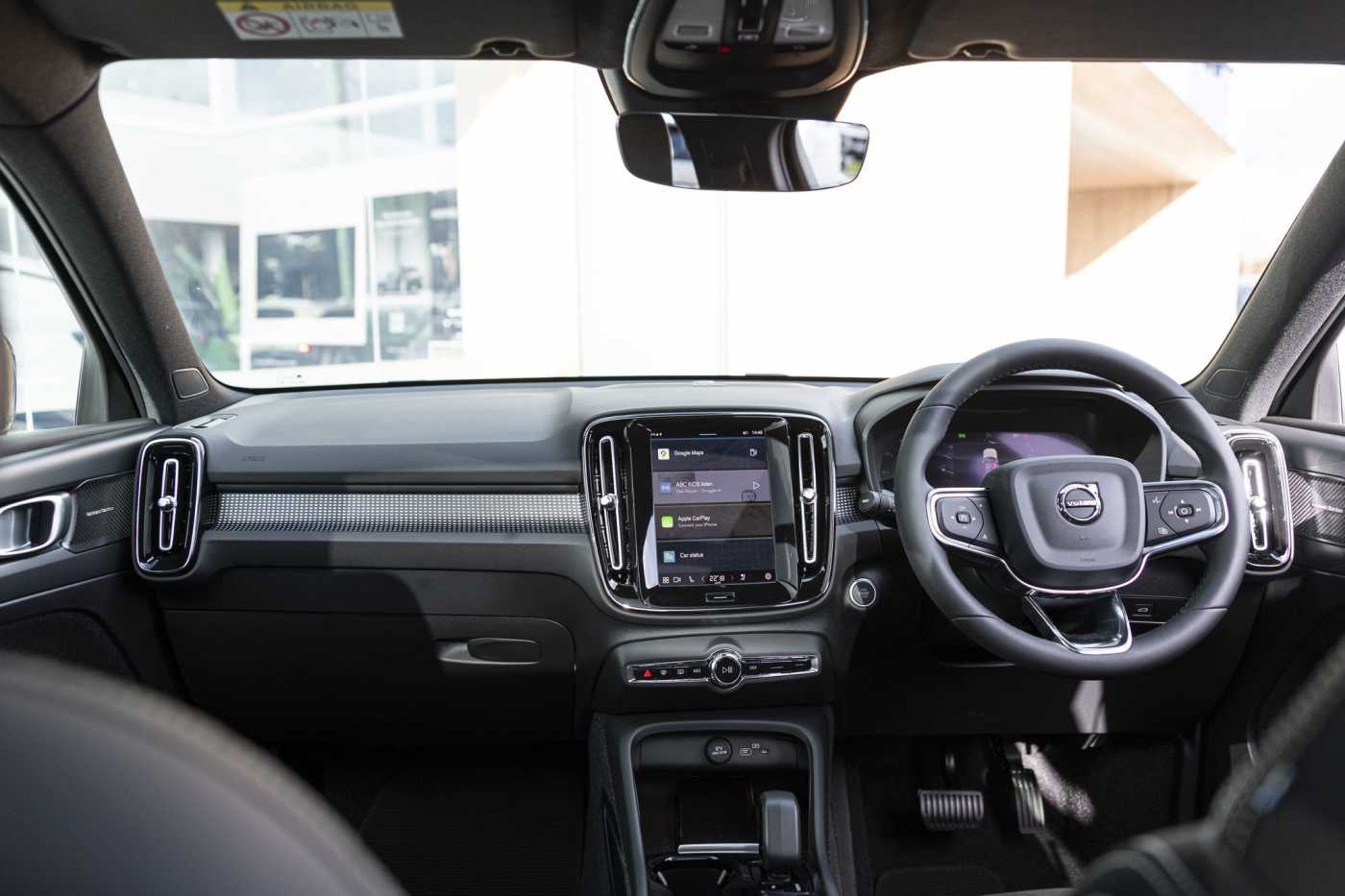 Volvo  XZ MY25 Black Edition AWD