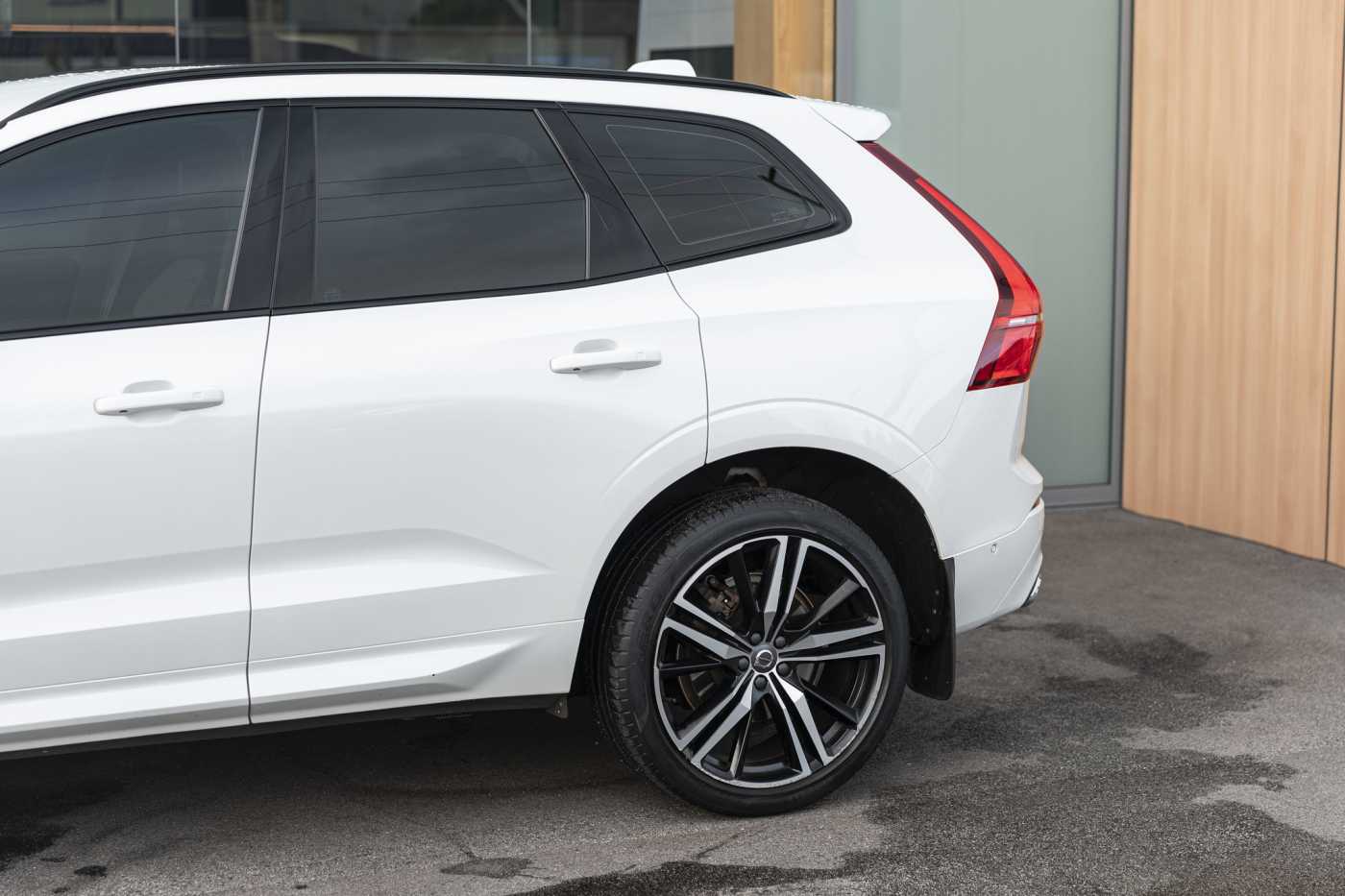 Volvo  XC60 T6 R-Design AWD