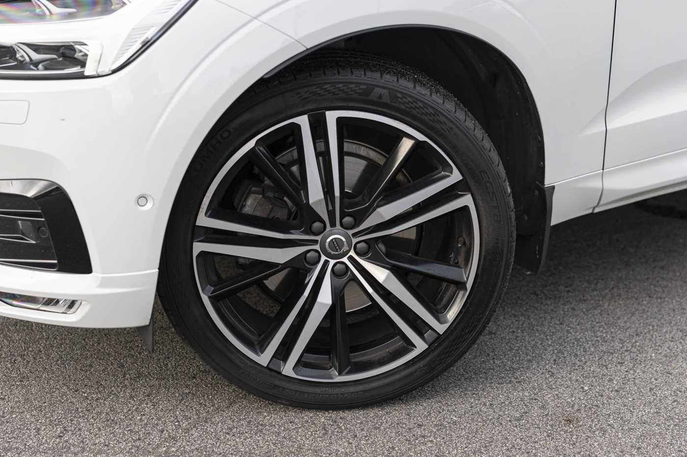 Volvo  XC60 T6 R-Design AWD