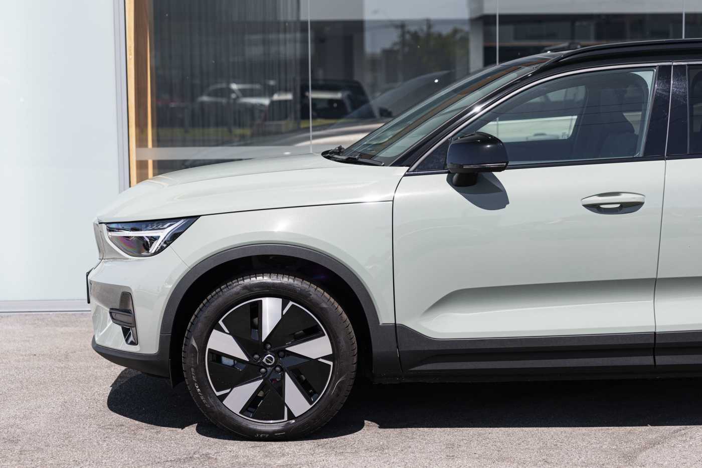 Volvo  XC40 Recharge Plus, Single Motor, Electric