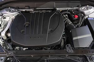 Volvo  XC60 Ultimate, B5 Mild Hybrid, Petrol, Bright