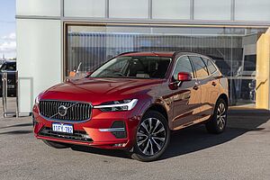 Volvo  XC60 Plus, B5 Mild Hybrid, Petrol