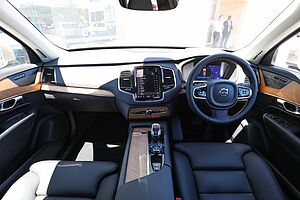 Volvo  XC90 Ultimate, B5 AWD Mild hybrid, Petrol, Bright, 7 Seats