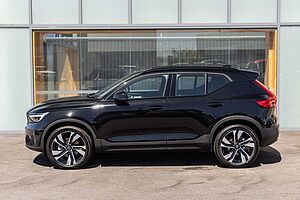 Volvo  XC40 Ultimate, B5 Mild Hybrid, Petrol, Dark