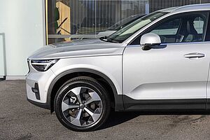 Volvo  XC40 Ultimate, B4 AWD Mild hybrid, Petrol, Bright