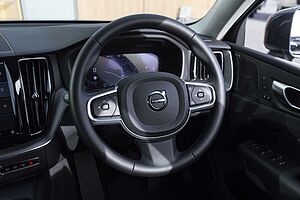 Volvo  XC60 Plus, B5 Mild Hybrid, Petrol