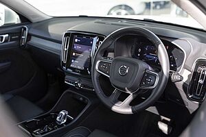 Volvo  XC40 Ultimate, B4 Mild Hybrid, Petrol, Bright