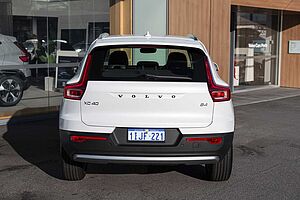 Volvo  XC40 Plus, B4 Mild hybrid, Petrol