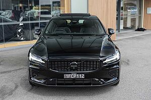 Volvo  Z Series MY24 Recharge T8 Geartronic AWD Black Edition