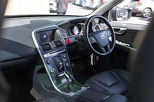 Volvo  XC60 T5 Kinetic