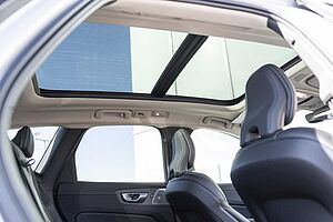 Volvo  XC60 Ultimate, B5 Mild Hybrid, Petrol, Bright
