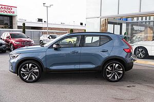 Volvo  XC40 Ultimate, B5 Mild Hybrid, Petrol, Dark