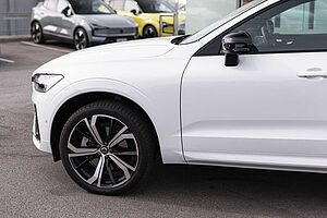 Volvo  XC60 Ultimate, B6 AWD mild hybrid, Petrol, Dark