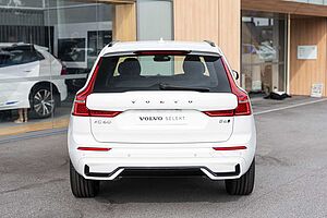 Volvo  XC60 Ultimate, B6 AWD mild hybrid, Petrol, Dark