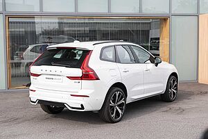 Volvo  XC60 Ultimate, B6 AWD mild hybrid, Petrol, Dark