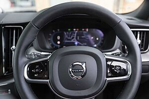 Volvo  XC60 Ultimate, B6 AWD mild hybrid, Petrol, Dark