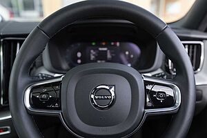 Volvo  XC60 Ultimate, B6 AWD mild hybrid, Petrol, Dark
