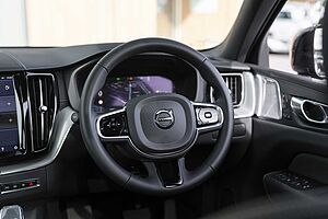 Volvo  XC60 Ultimate, B6 AWD mild hybrid, Petrol, Dark