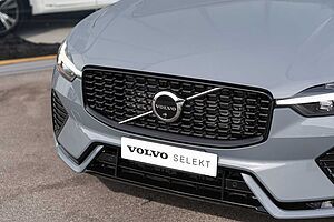 Volvo  XC60 Ultimate, B6 AWD mild hybrid, Petrol, Dark