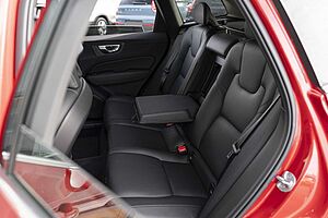 Volvo  XC60 Plus, B5 Mild Hybrid, Petrol