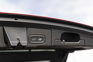 Volvo  XC60 Plus, B5 Mild Hybrid, Petrol