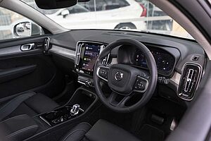 Volvo  XC40 Ultra, B4 AWD Mild hybrid, Petrol, Bright
