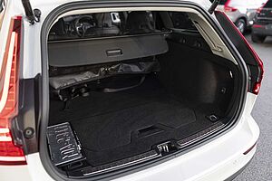 Volvo  V60 Cross Country Ultimate, B5 AWD Mild hybrid, Petrol, Bright