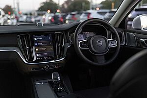 Volvo  V60 Cross Country Ultimate, B5 AWD Mild hybrid, Petrol, Bright