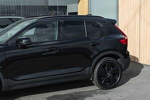 Volvo  XZ MY25 Black Edition AWD