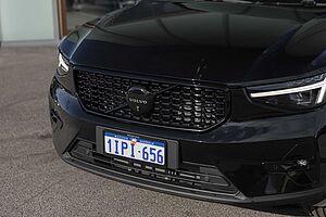 Volvo  XZ MY25 Black Edition AWD