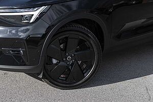 Volvo  XZ MY25 Black Edition AWD