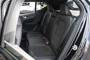 Volvo  XZ MY25 Black Edition AWD