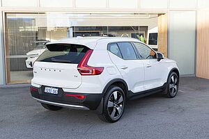 Volvo  XC40 T4 Momentum