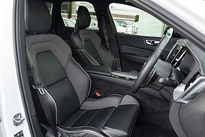 Volvo  XC60 T6 R-Design AWD