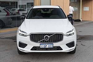 Volvo  XC60 T6 R-Design AWD